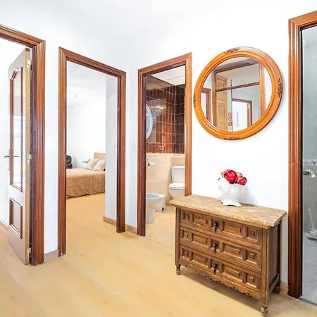Apartment 4 Bedroom In *